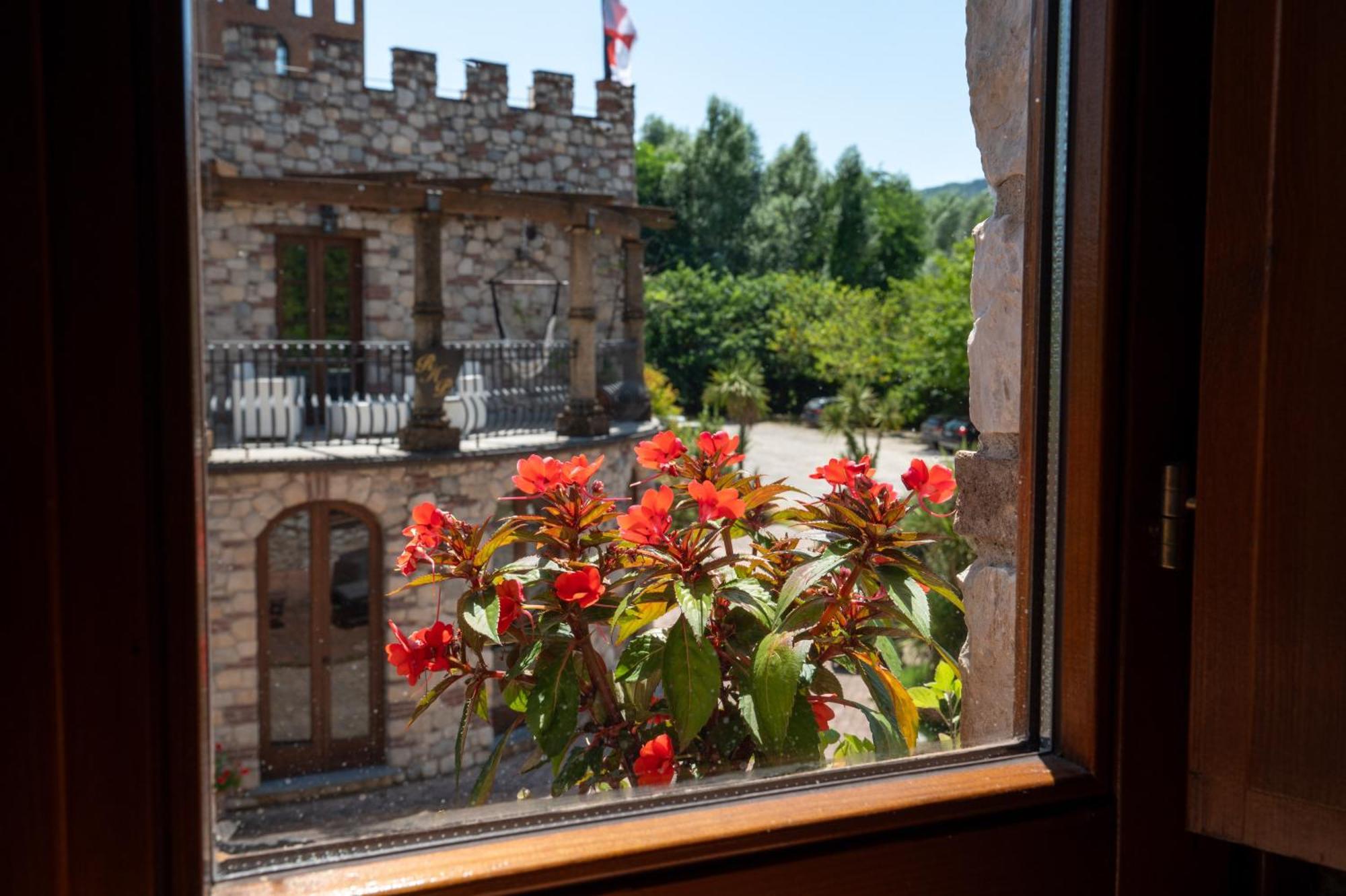 مبيت وإفطار لوكا Castello Dei Templari المظهر الخارجي الصورة