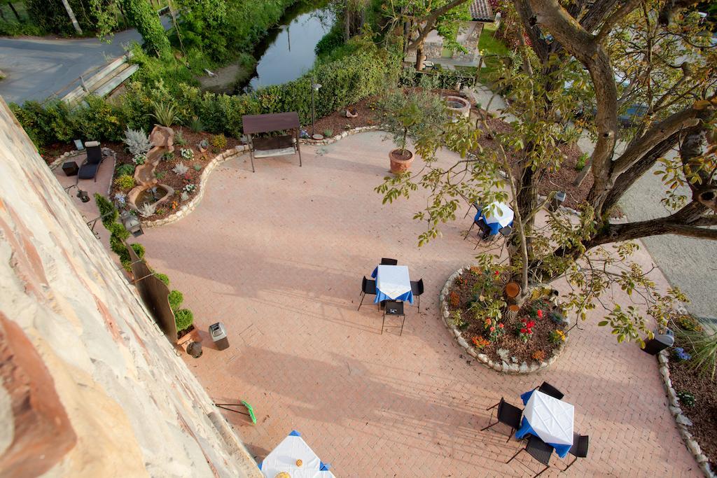 مبيت وإفطار لوكا Castello Dei Templari المظهر الخارجي الصورة